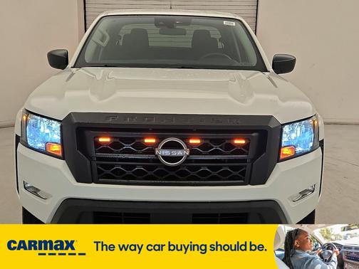 2022 Nissan Frontier S