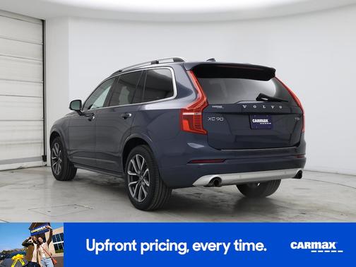 2018 Volvo XC90 T5 Momentum