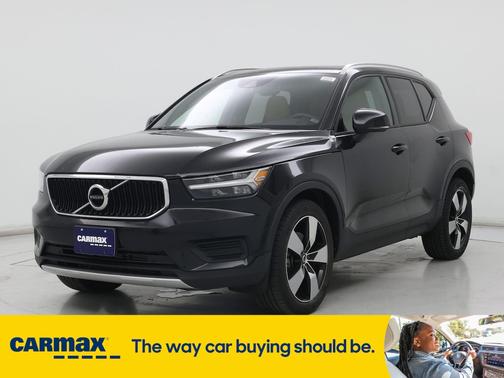 2020 Volvo XC40 T5 Momentum