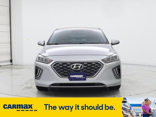 2022 Hyundai IONIQ Plug-In Hybrid SEL