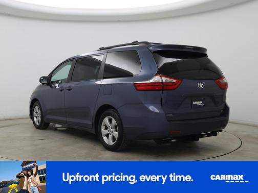 2017 Toyota Sienna LE