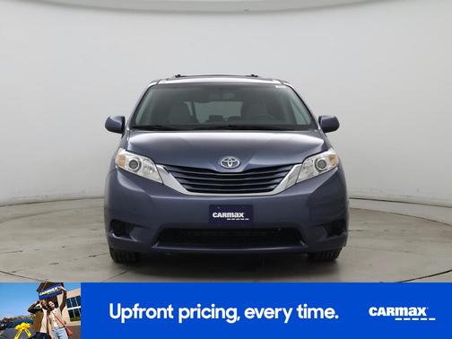 2017 Toyota Sienna LE