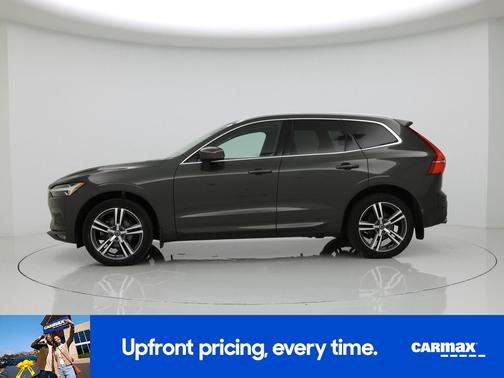 2021 Volvo XC60 T5 Momentum
