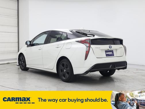 2017 Toyota Prius Four Touring