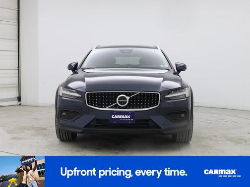 2024 Volvo V60 Cross Country B5 Ultimate