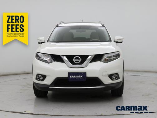 White 2015 Nissan Rogue SL