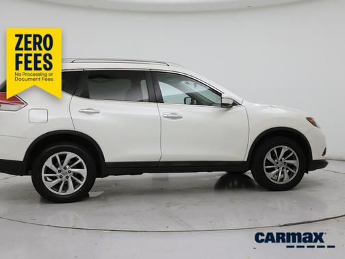 White 2015 Nissan Rogue SL