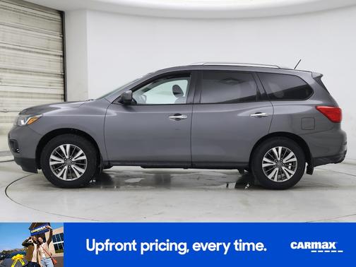 2018 Nissan Pathfinder SV