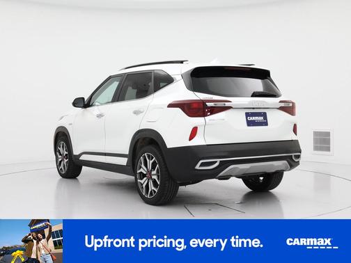 White 2022 Kia Seltos SX