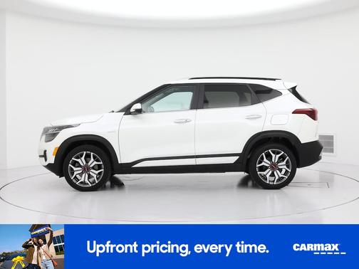 White 2022 Kia Seltos SX