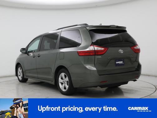 2018 Toyota Sienna LE