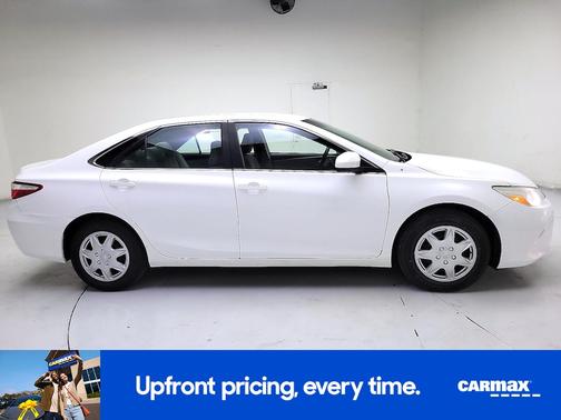 White 2016 Toyota Camry LE