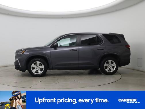 Gray 2023 Honda Pilot LX