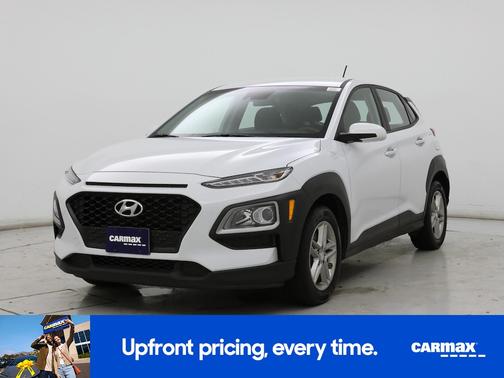 White 2019 Hyundai KONA SE
