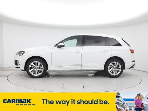 2024 Audi Q7 Premium Plus