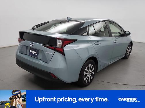 2022 Toyota Prius LE