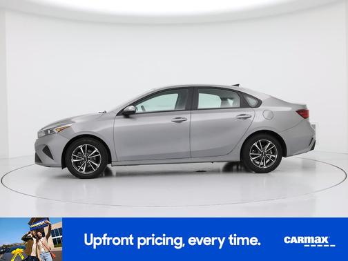 Gray 2024 Kia Forte LXS