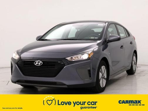 Photo 4 of 25 of 2017 Hyundai IONIQ Hybrid Blue