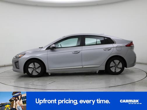 2022 Hyundai IONIQ Hybrid SE