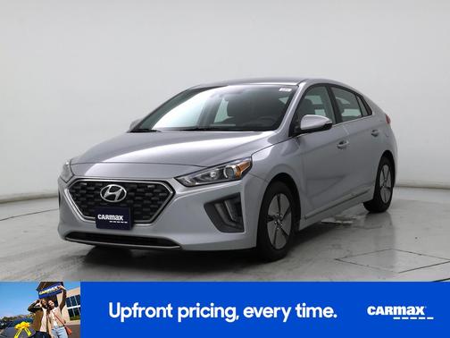 2022 Hyundai IONIQ Hybrid SE