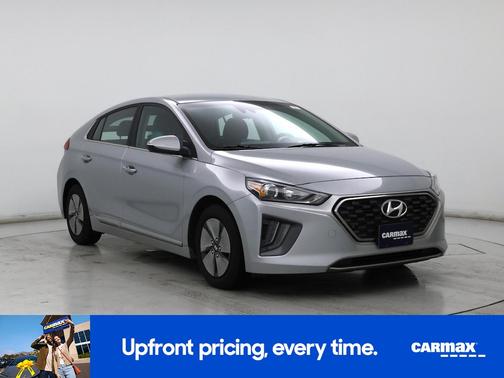 2022 Hyundai IONIQ Hybrid SE
