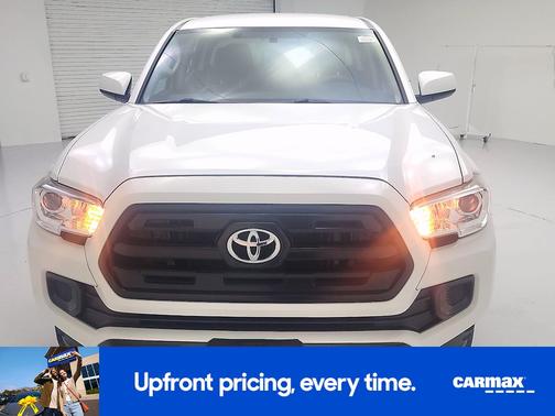 2016 Toyota Tacoma SR