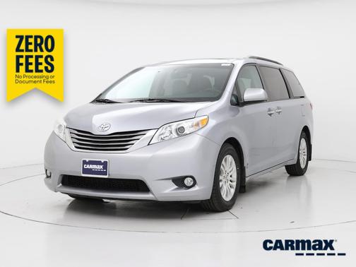 Silver 2017 Toyota Sienna XLE Premium