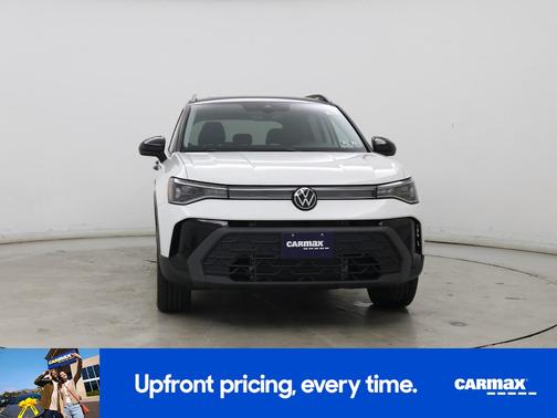 2025 Volkswagen Taos SE Black Edition