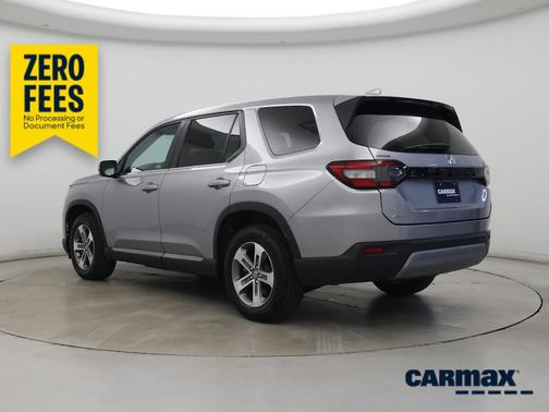 Silver 2023 Honda Pilot EX-L