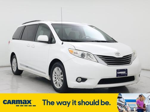 2014 Toyota Sienna XLE