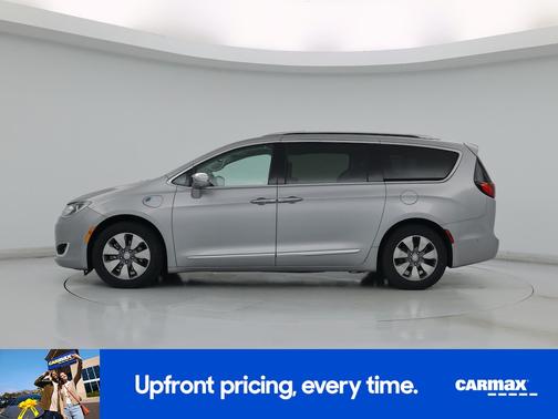 Silver 2018 Chrysler Pacifica Hybrid Limited