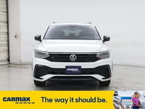 2022 Volkswagen Tiguan SE R-Line Black