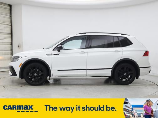 2022 Volkswagen Tiguan SE R-Line Black