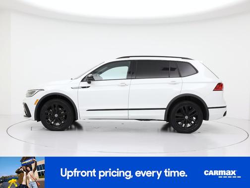 White 2022 Volkswagen Tiguan SE R-Line Black