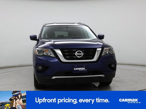 2020 Nissan Pathfinder SV