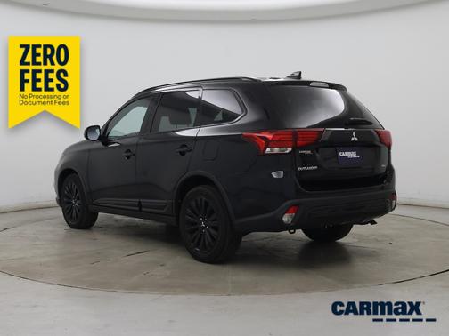 Black 2020 Mitsubishi Outlander LE