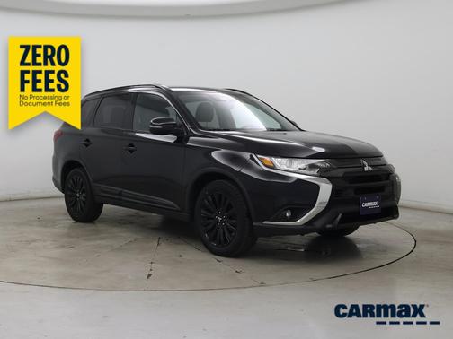Black 2020 Mitsubishi Outlander LE