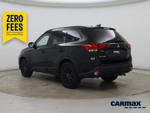 Black 2020 Mitsubishi Outlander LE