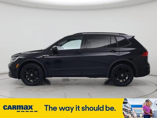 2022 Volkswagen Tiguan SE R-Line Black