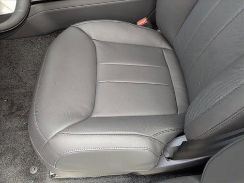 2025 Land Rover Range Rover P530 SE 7 Seat