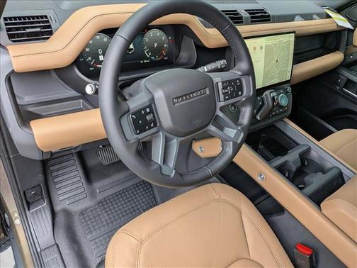 2026 Land Rover Defender P400 X-Dynamic SE