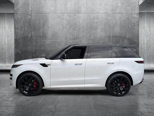 2025 Land Rover Range Rover Sport SE