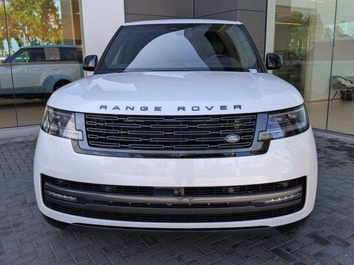 2024 Land Rover Range Rover P530 SE