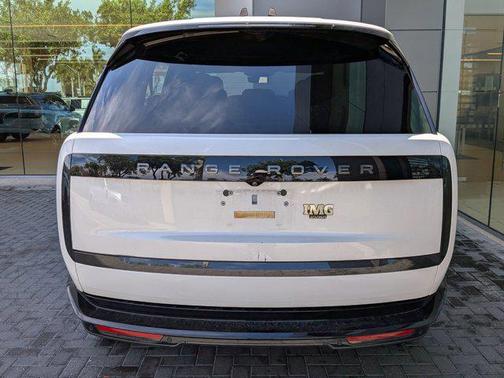 2024 Land Rover Range Rover P530 SE