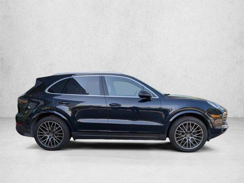 Moonlight Blue Metallic 2023 Porsche Cayenne Platinum Edition