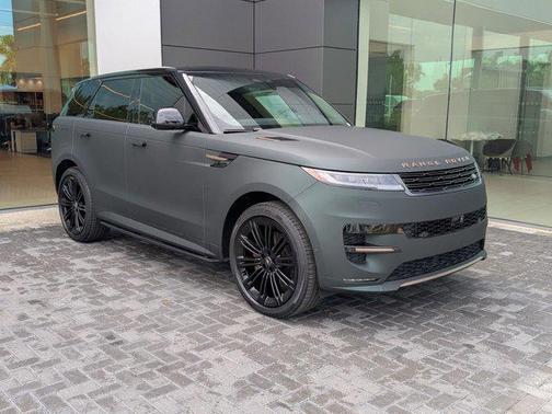 2025 Land Rover Range Rover Sport SE
