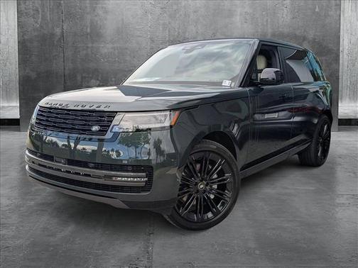 2025 Land Rover Range Rover P400 SE 7 Seat