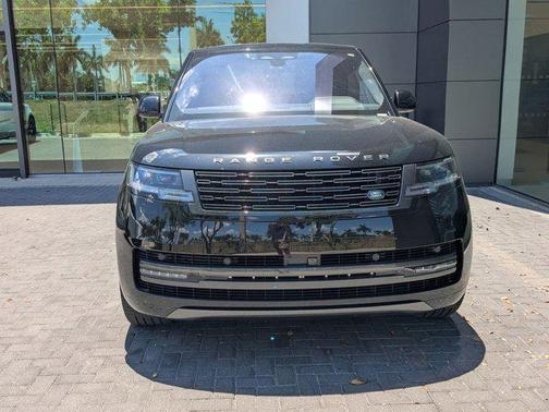 2023 Land Rover Range Rover P530 SE
