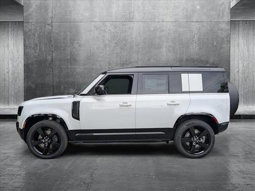 2025 Land Rover Defender 110 P400 X-Dynamic SE