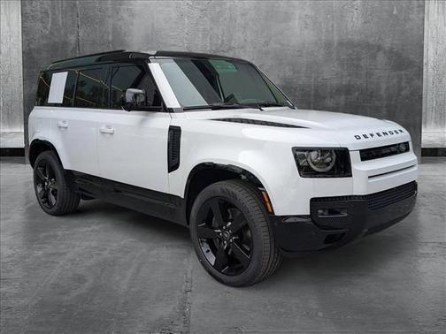 2025 Land Rover Defender 110 P400 X-Dynamic SE